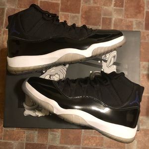 Air Jordan 11 Retro Space Jam 2016